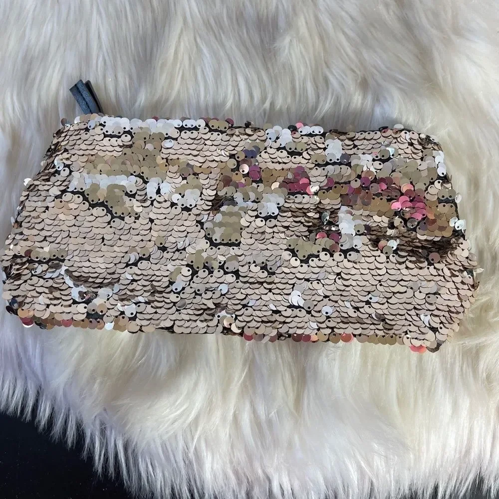Victoria's Secret Silver Sequin Clutch/Make Up‎ Bag